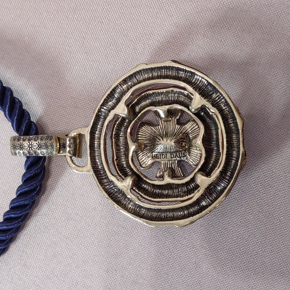 Heidi Daus "Newport Chic" Necklace - Picture 6 of 10